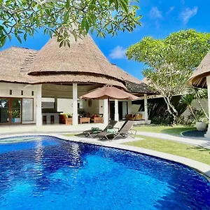 the-mutiara-jimbaran-boutique-villas.hotelsseminyak.net/